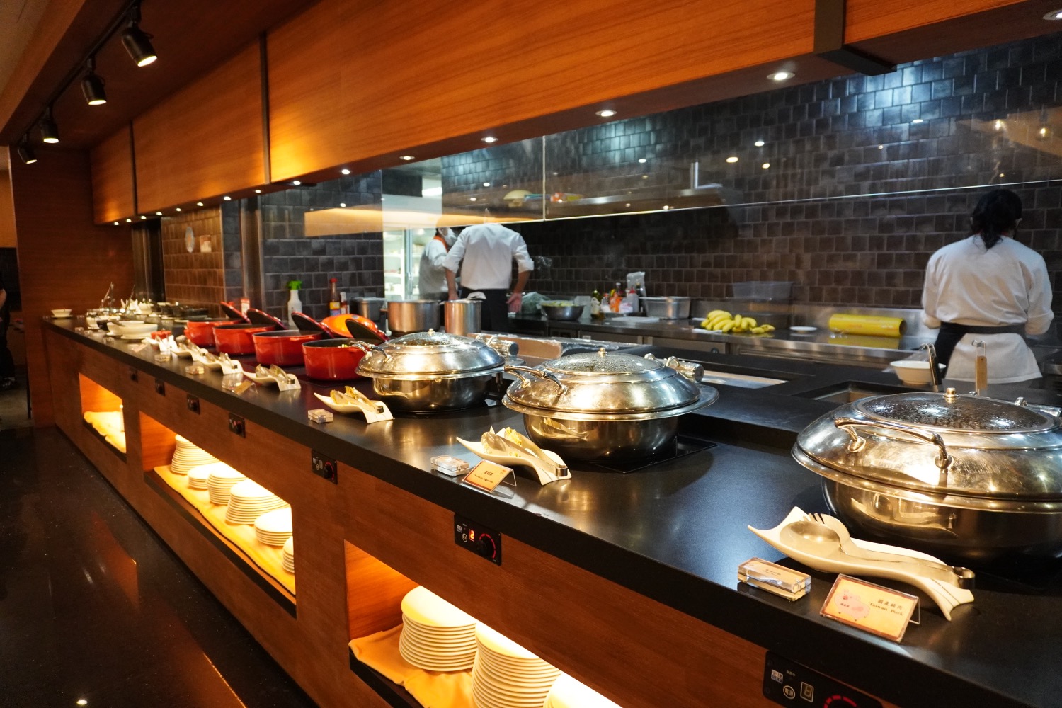 ﹝台中飯店﹞豐邑逢甲商旅。近逢甲夜市，房間寬敞商務度假都合適｜pf | 媽咪拜MamiBuy