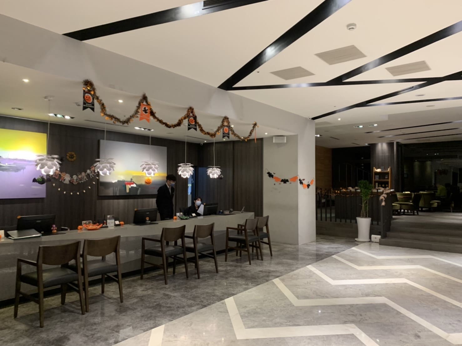 ﹝台中飯店﹞豐邑逢甲商旅。近逢甲夜市，房間寬敞商務度假都合適｜pf | 媽咪拜MamiBuy